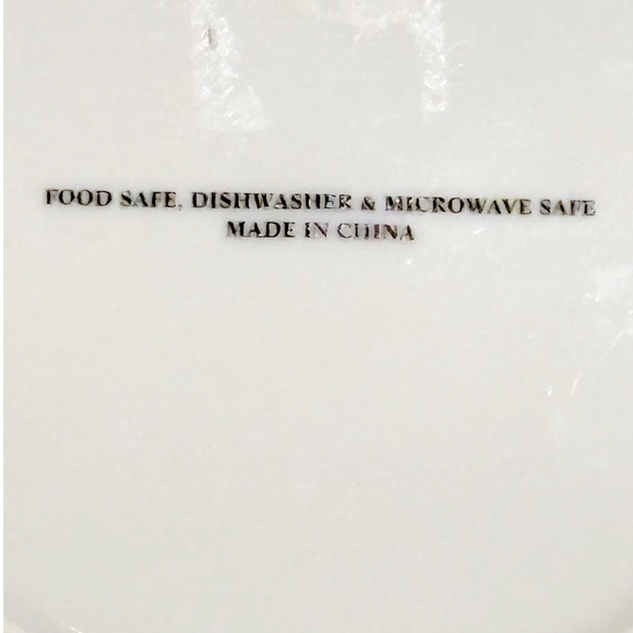 Dessert Plates Girlfriend Diva Chic Shopping Tea Party 9” Santa’s Workbench EUC - Picture 11 of 12